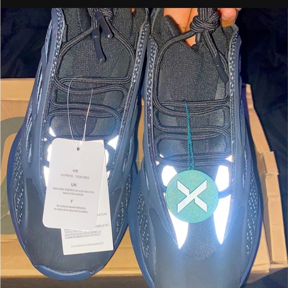 black yeezy 700 size 9 - Picture 6 of 6